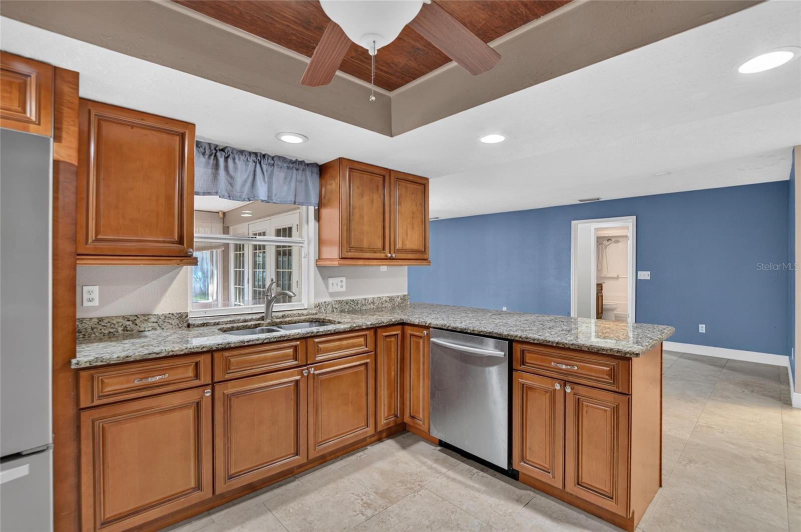 3122 RESEDA CT — photo 30