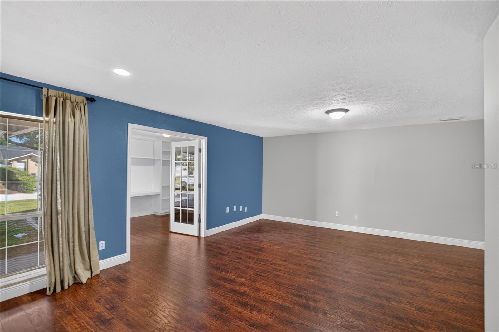 3122 RESEDA CT — photo 8