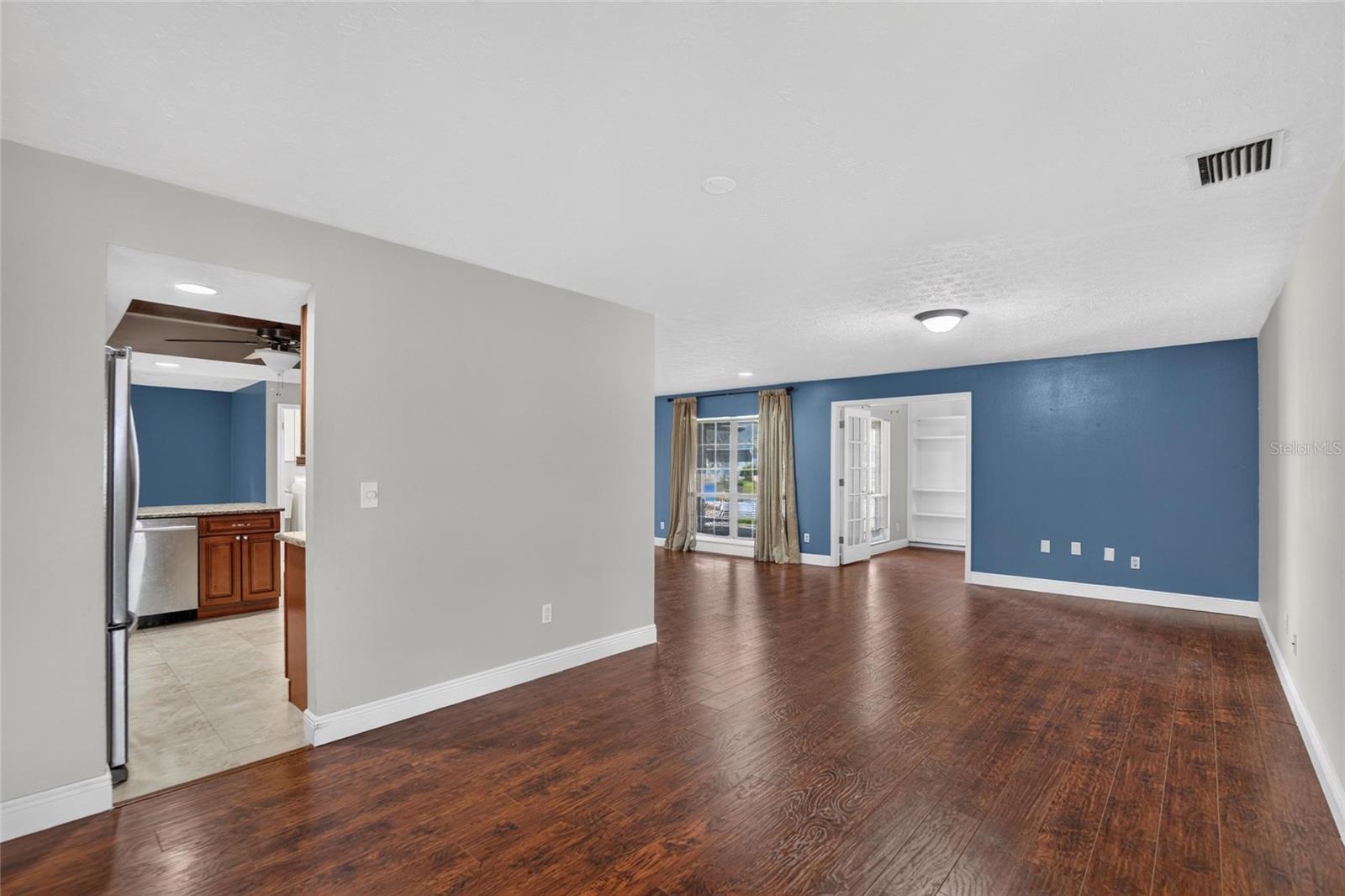 3122 RESEDA CT — photo 17