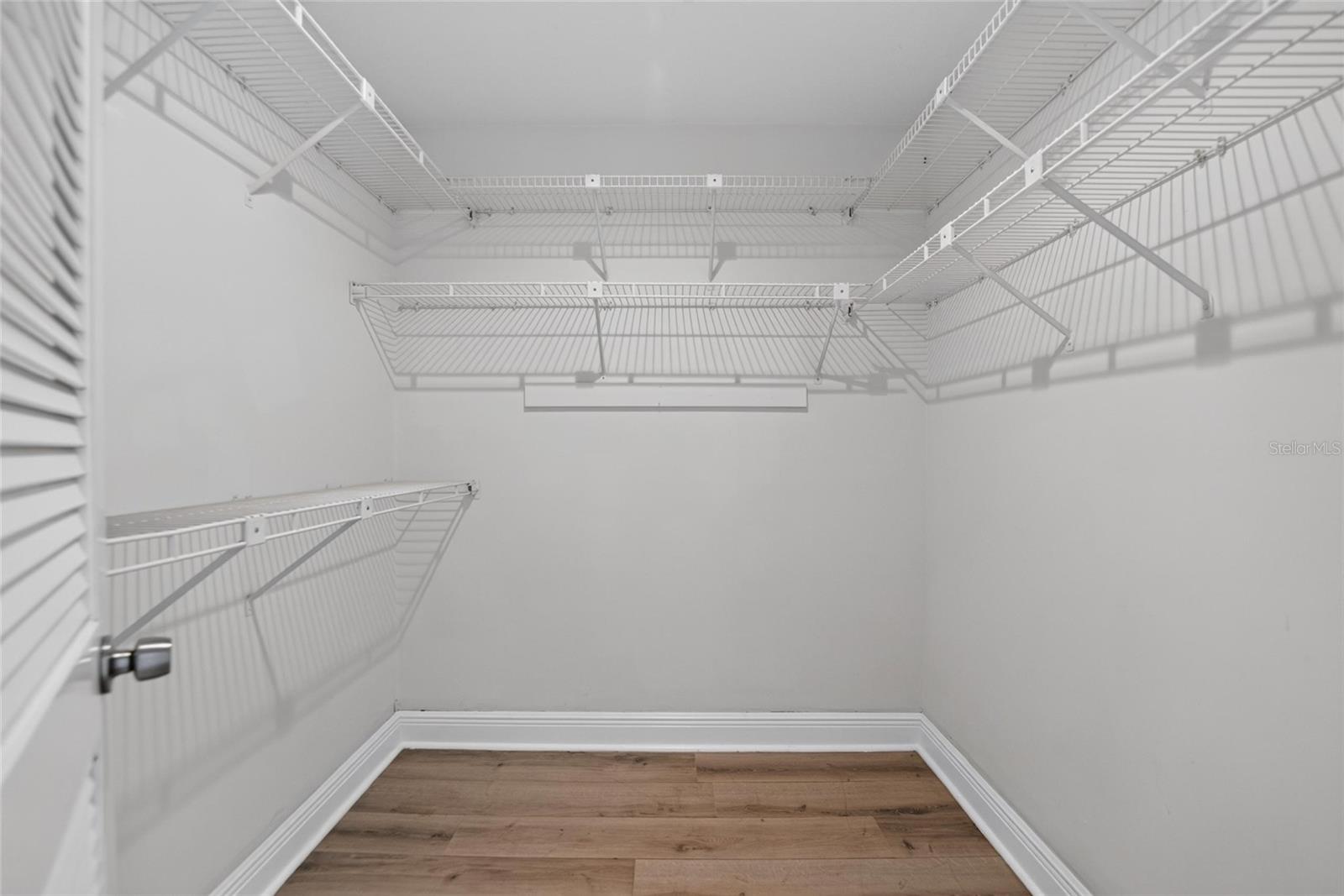 3122 RESEDA CT — photo 24