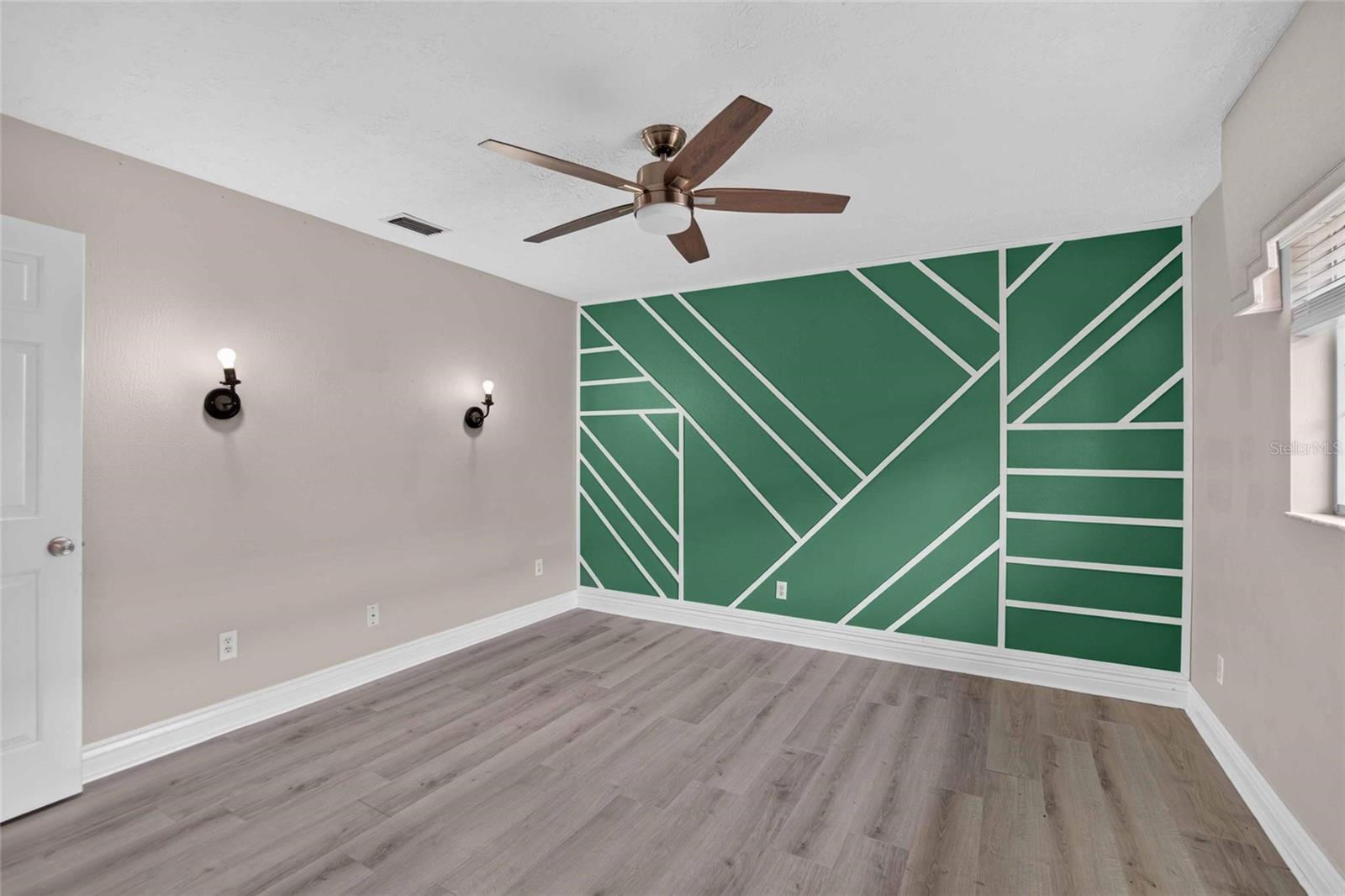 3122 RESEDA CT — photo 42