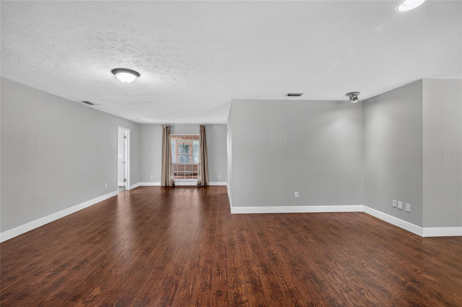 3122 RESEDA CT — photo 13