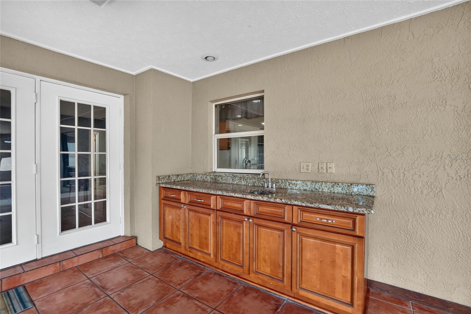 3122 RESEDA CT — photo 48