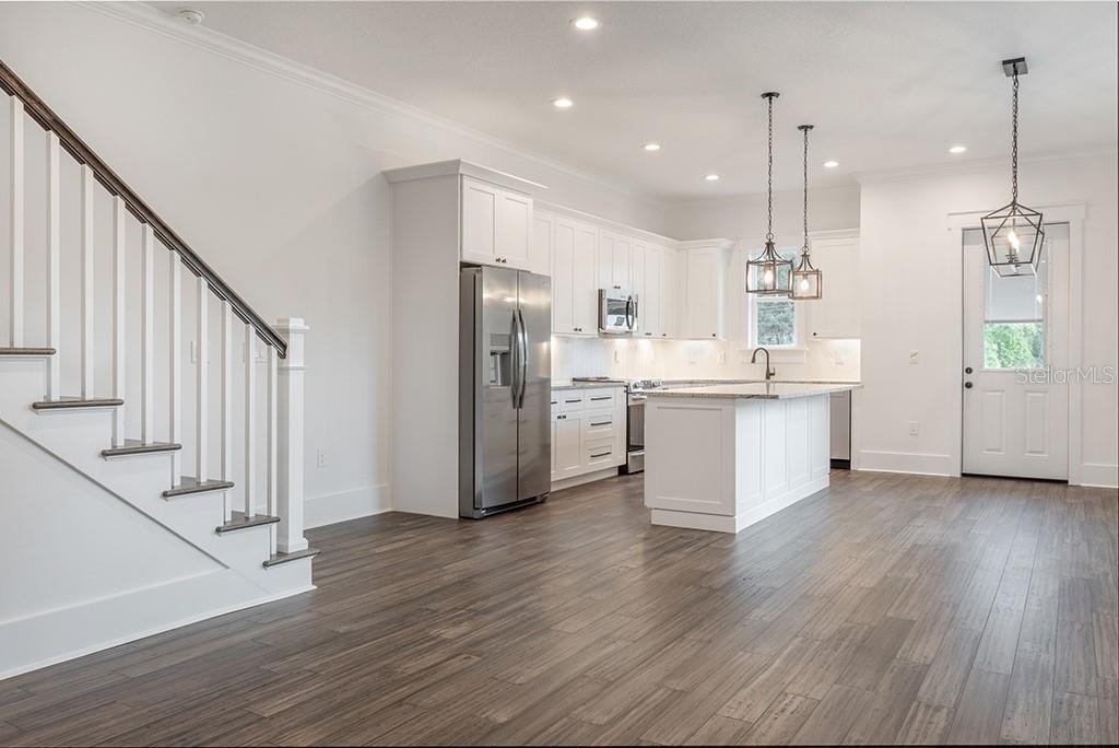 904 E OSBORNE AVE #1 — photo 11