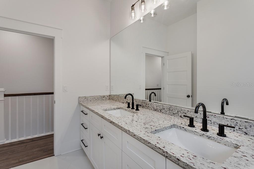 904 E OSBORNE AVE #1 — photo 27