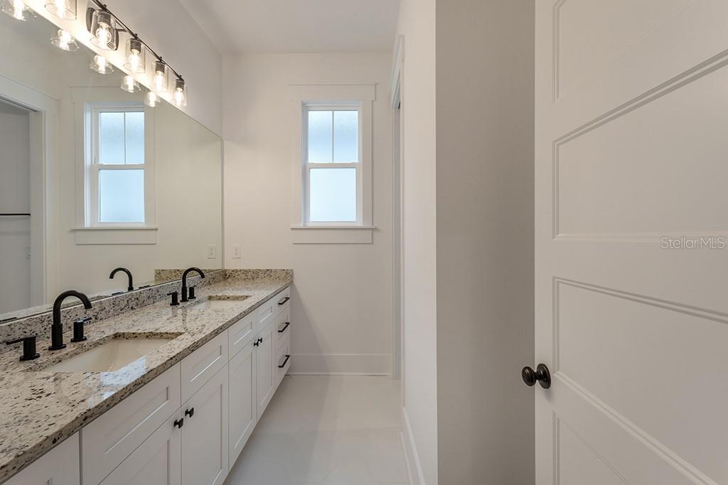 904 E OSBORNE AVE #1 — photo 26