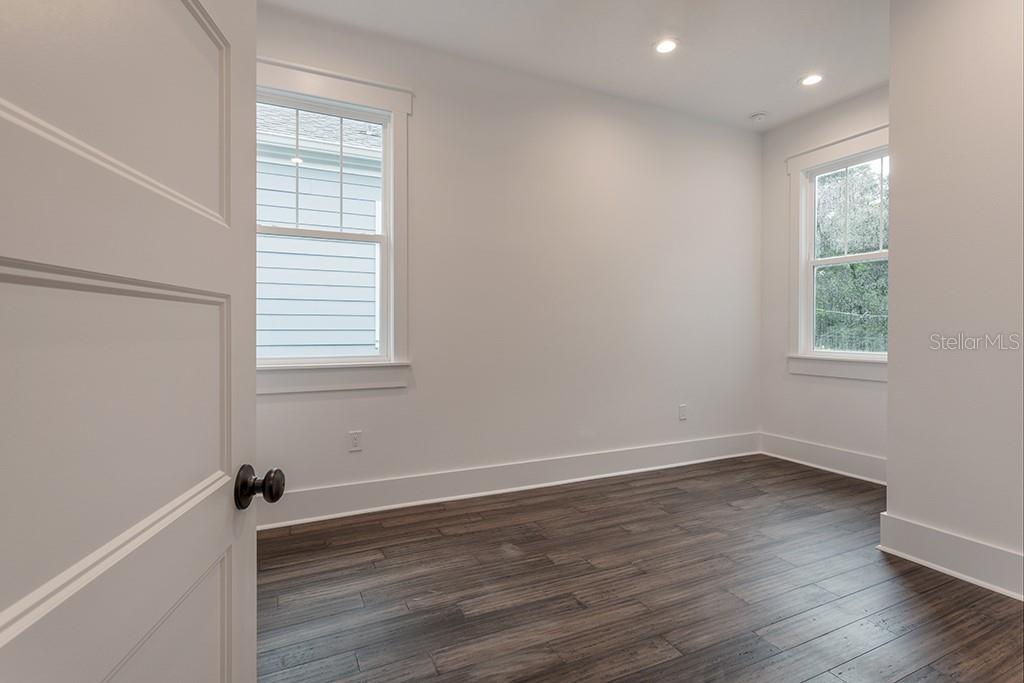 904 E OSBORNE AVE #1 — photo 21