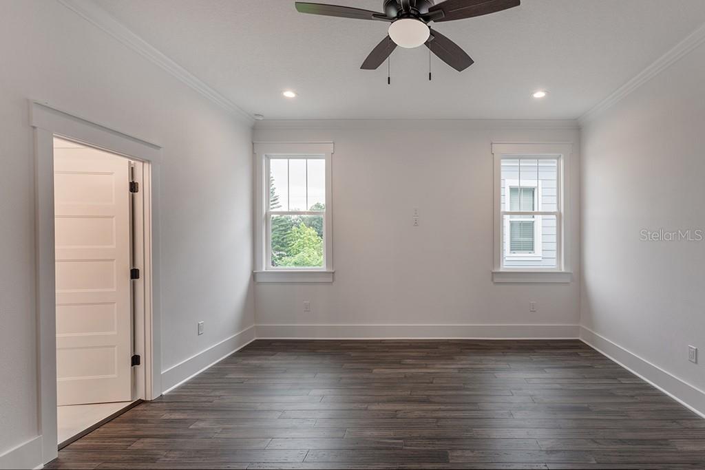 904 E OSBORNE AVE #1 — photo 31