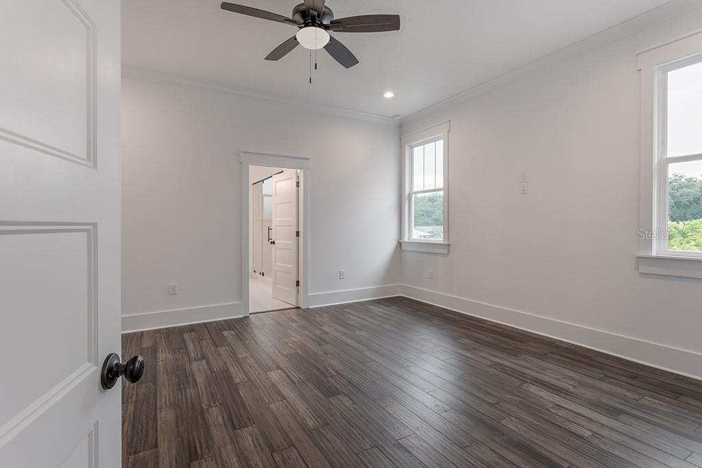 904 E OSBORNE AVE #1 — photo 30