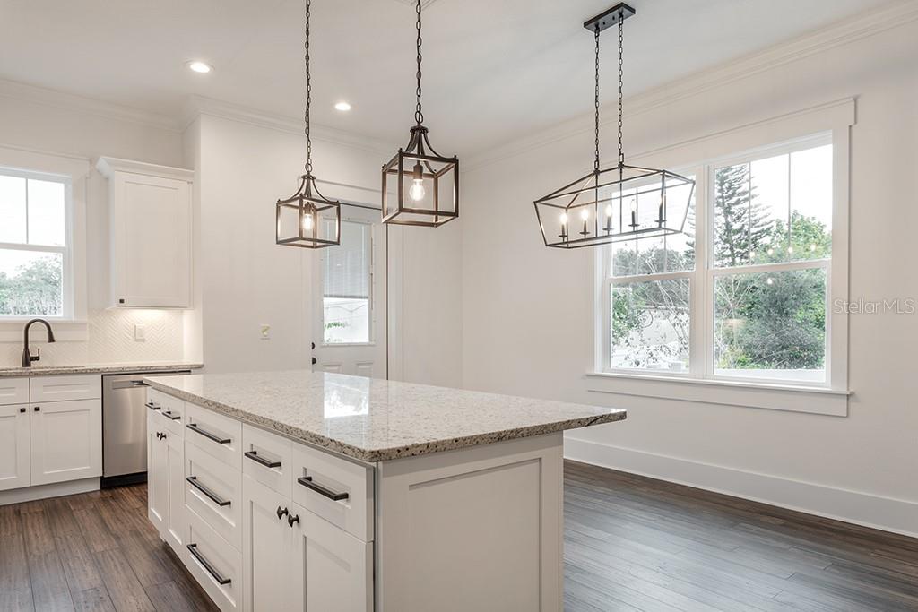 904 E OSBORNE AVE #1 — photo 17