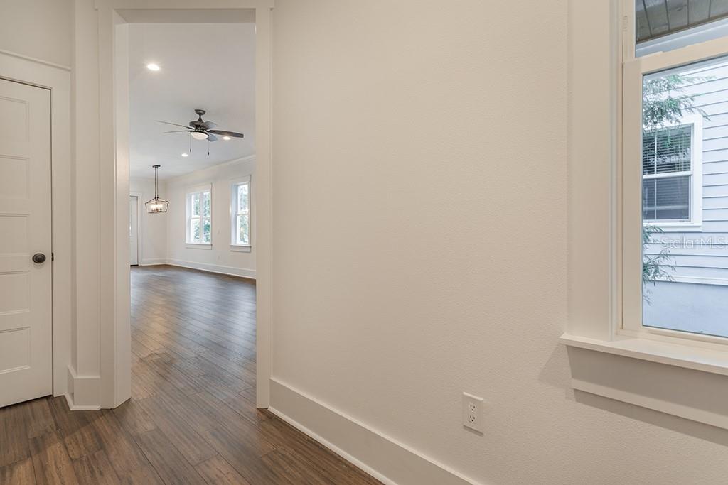 904 E OSBORNE AVE #1 — photo 6