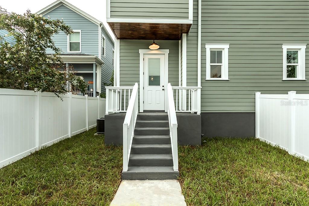 904 E OSBORNE AVE #1 — photo 37