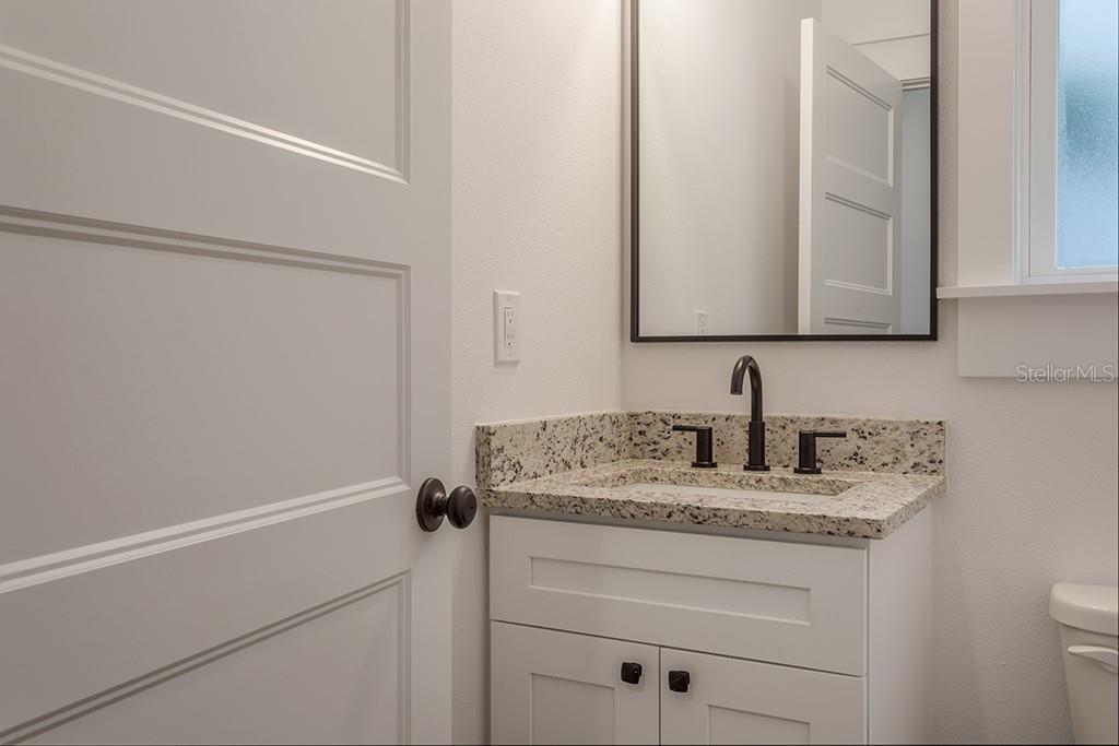 904 E OSBORNE AVE #1 — photo 9