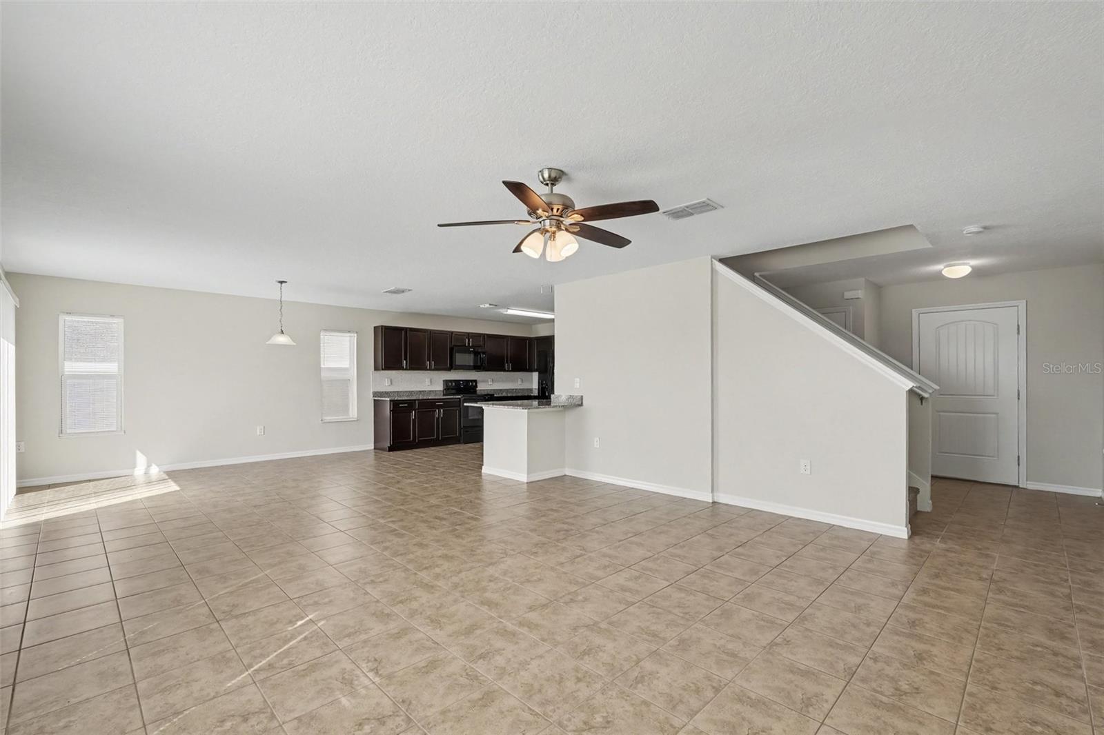 10420 LAGUNA PLAINS DR — photo 9