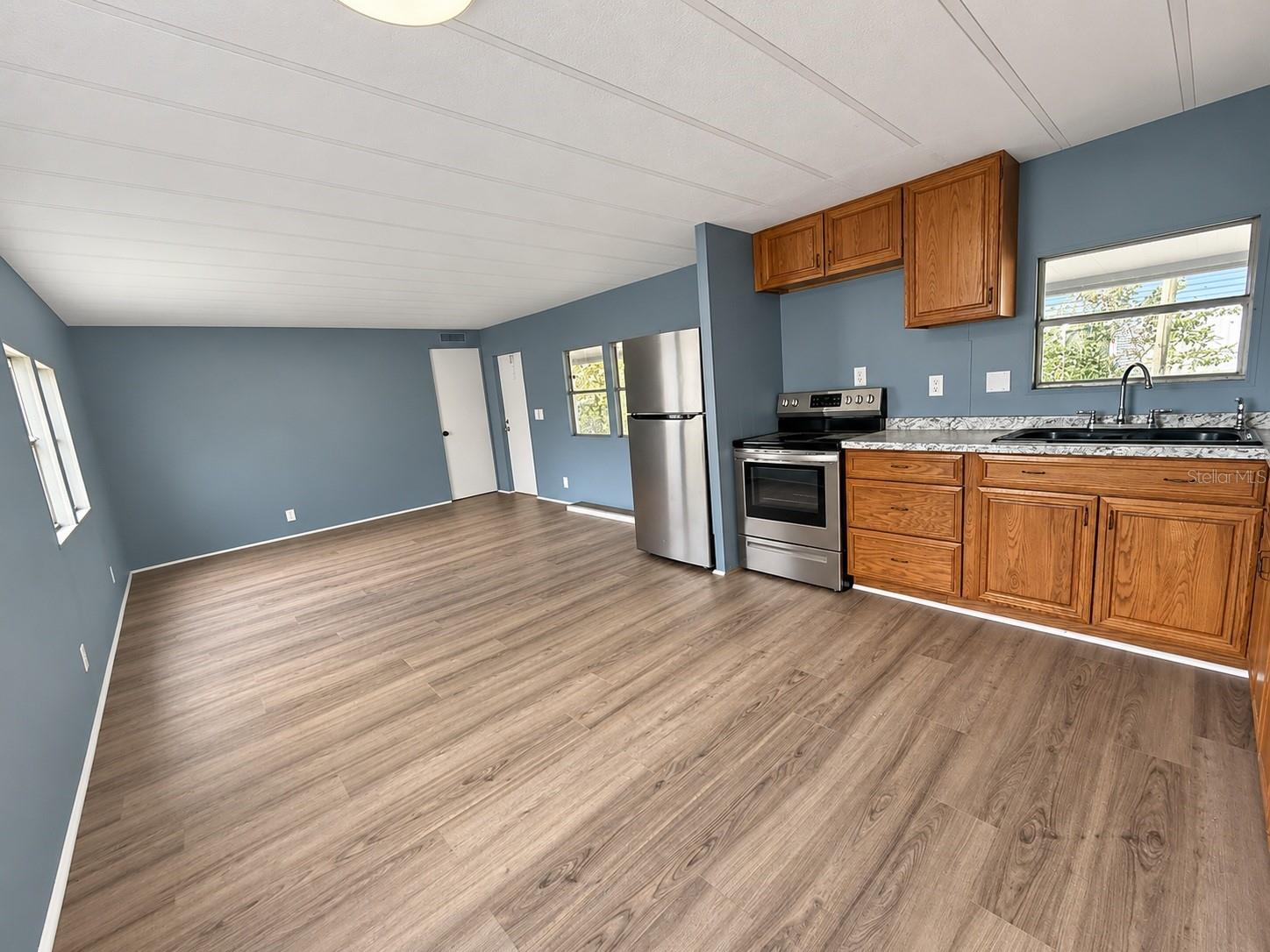 5640 VAN DOREN AVE — photo 4