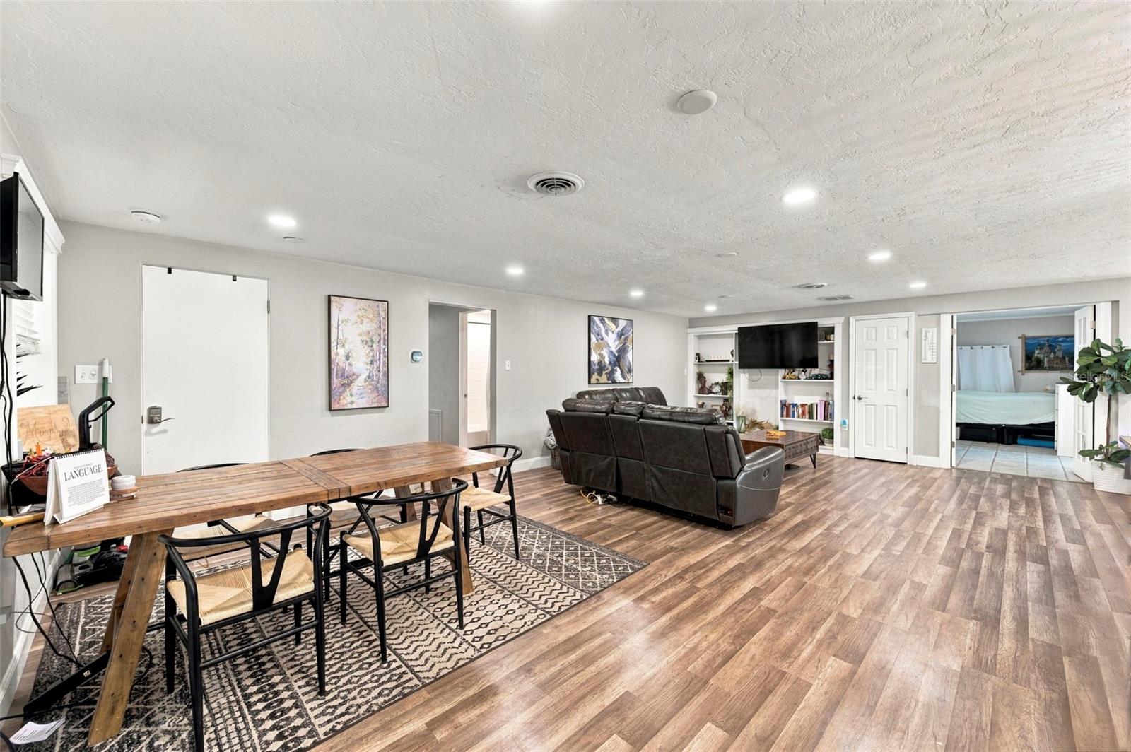 5105 W COUNTRY CLUB DR — photo 11