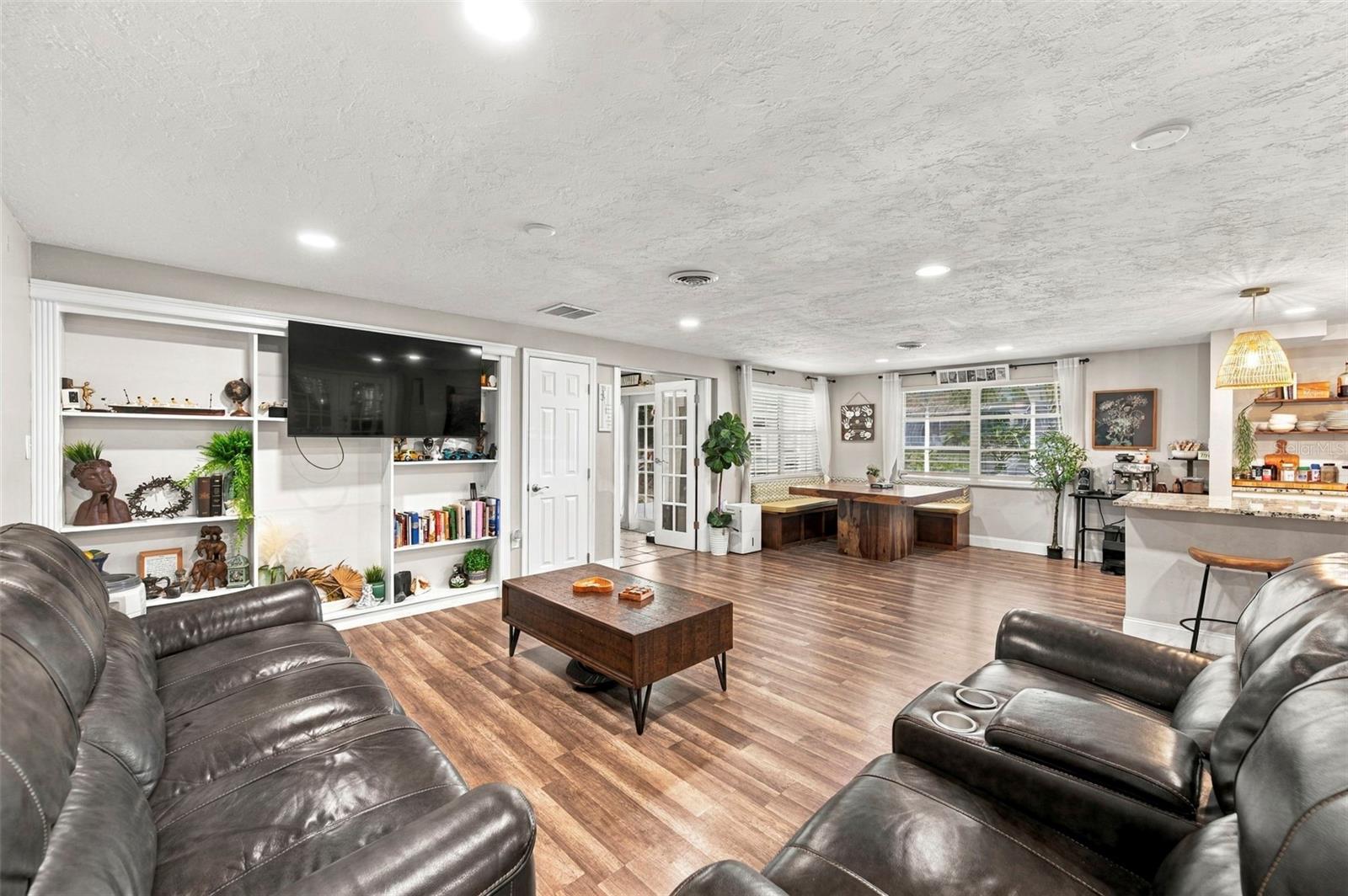 5105 W COUNTRY CLUB DR — photo 10