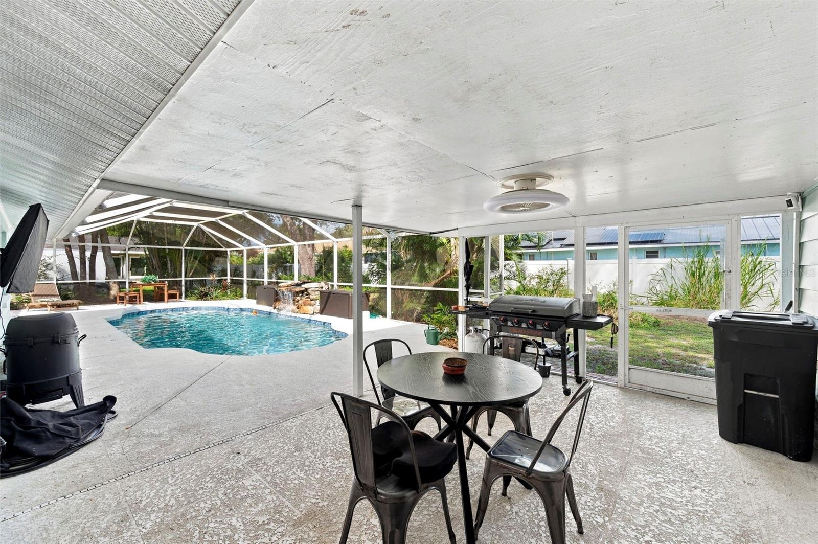 5105 W COUNTRY CLUB DR — photo 42