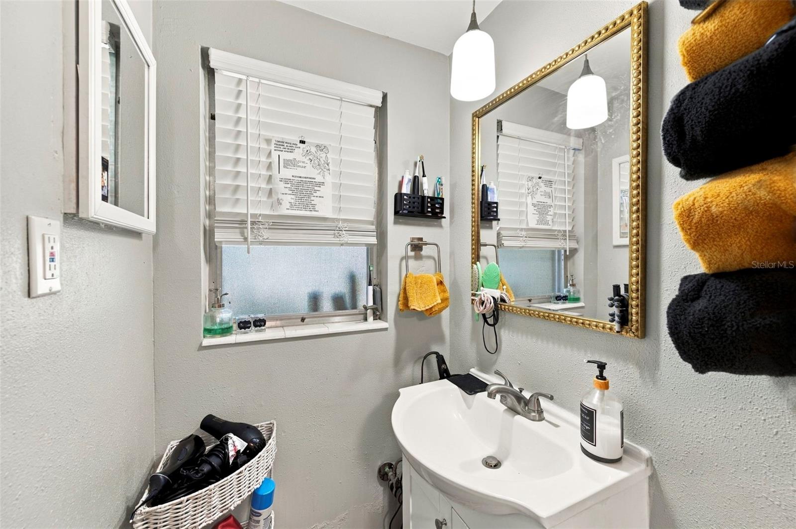 5105 W COUNTRY CLUB DR — photo 27