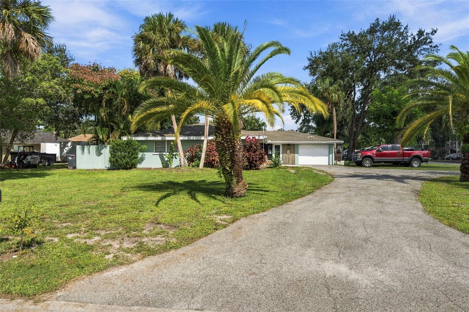 5105 W COUNTRY CLUB DR — photo 3