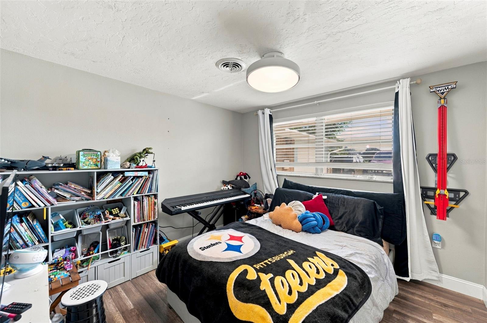 5105 W COUNTRY CLUB DR — photo 32