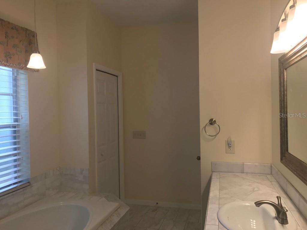 10409 MULLIGAN CT — photo 28