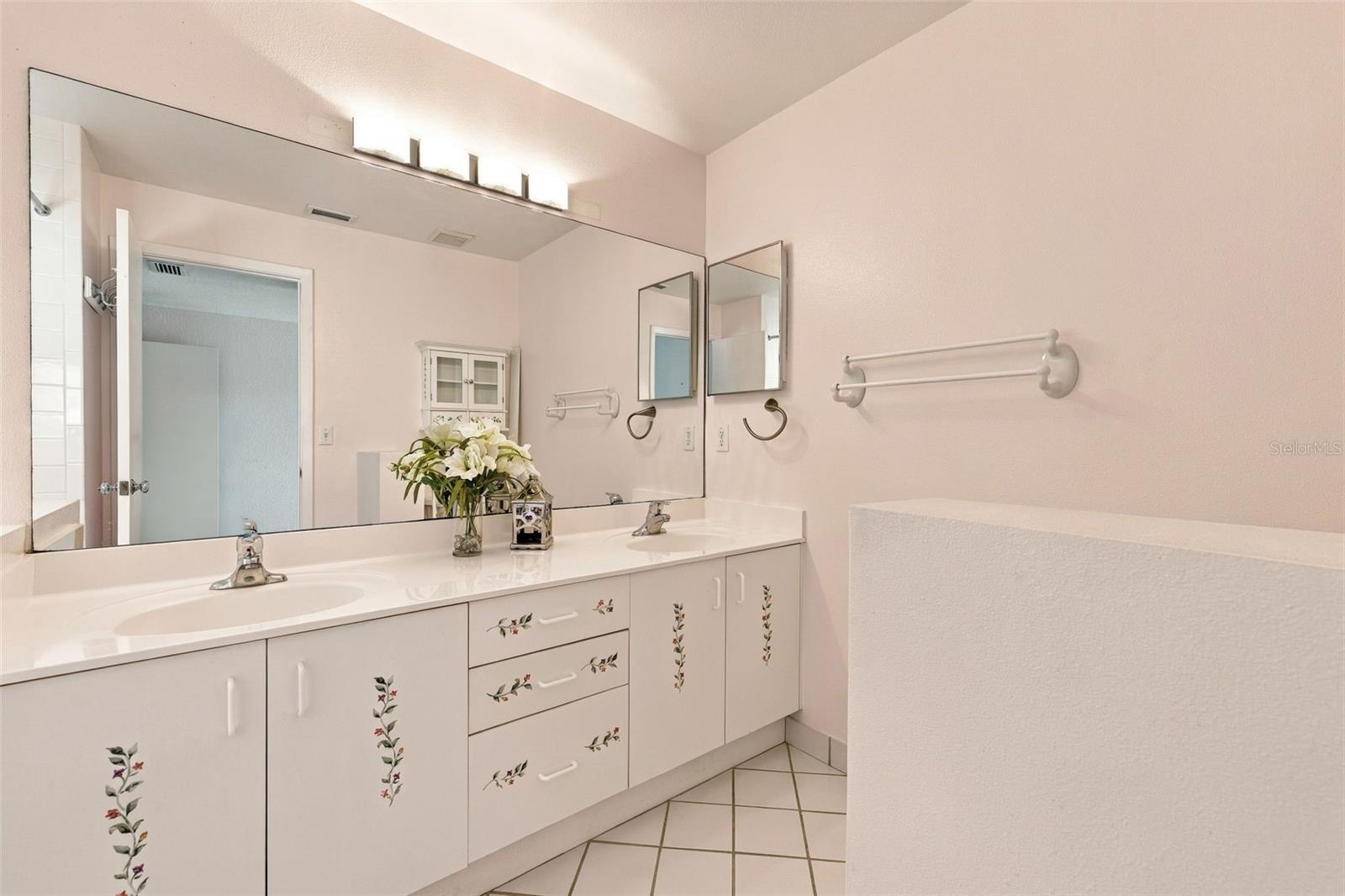 6101 MIRADA CIR — photo 16