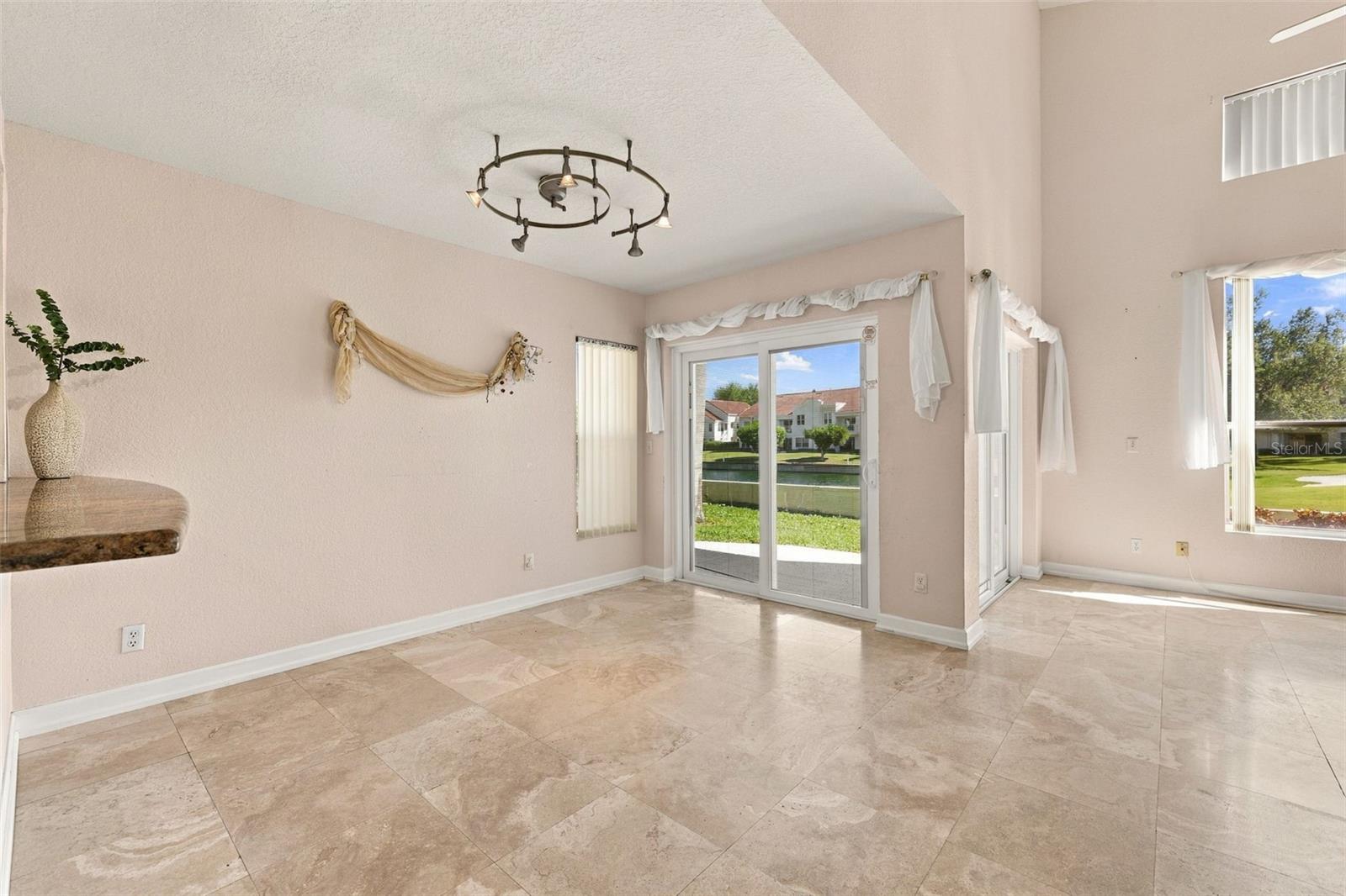 6101 MIRADA CIR — photo 7