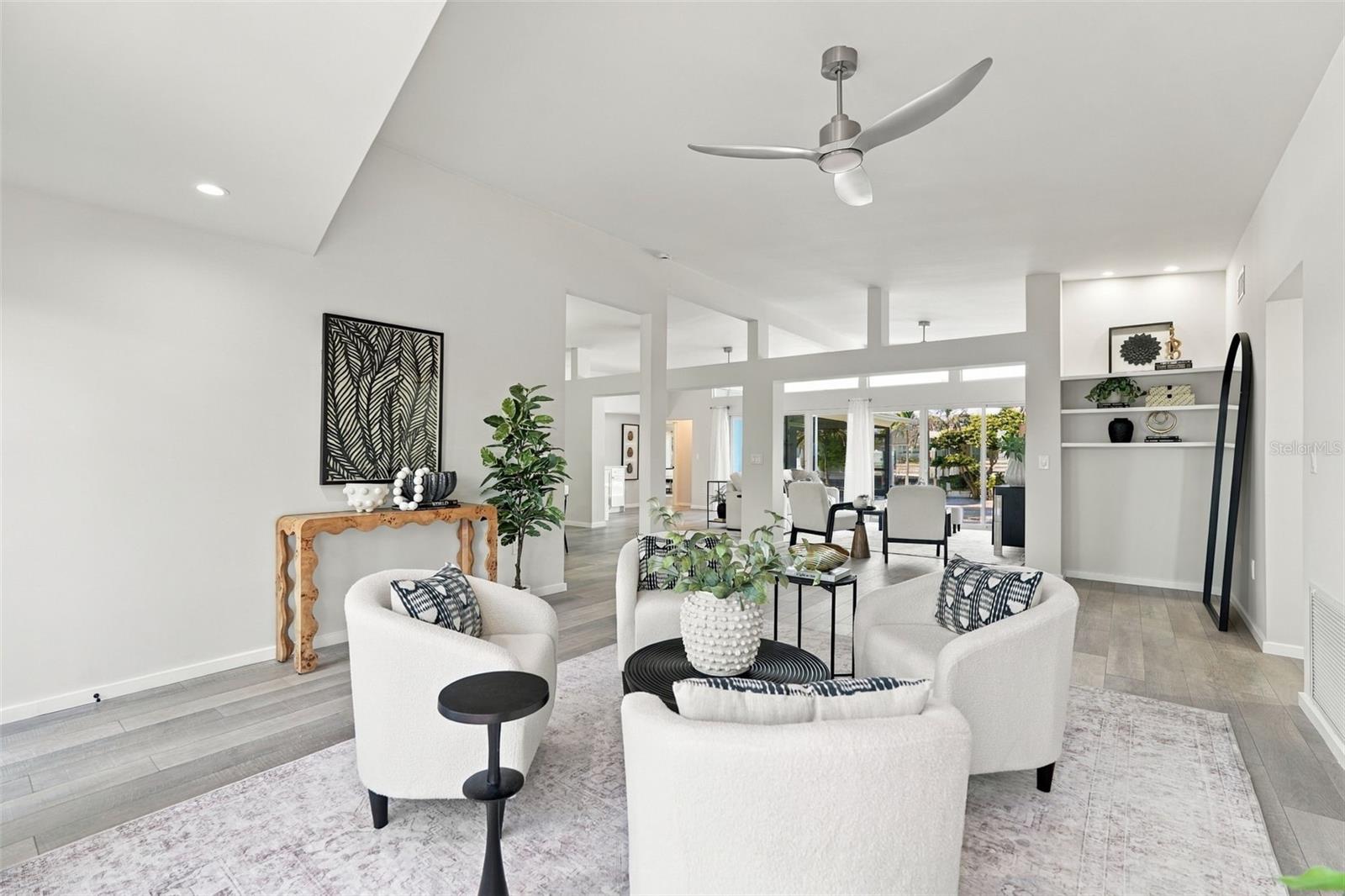 528 KEY ROYALE DR — photo 6
