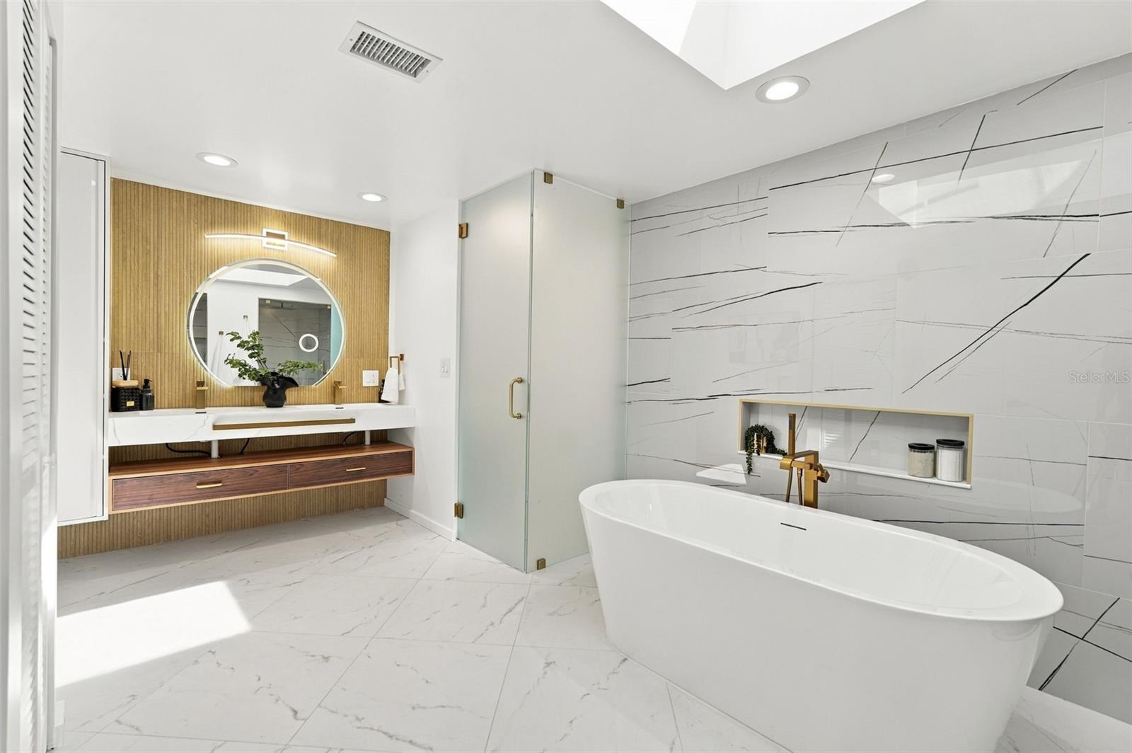 528 KEY ROYALE DR — photo 31