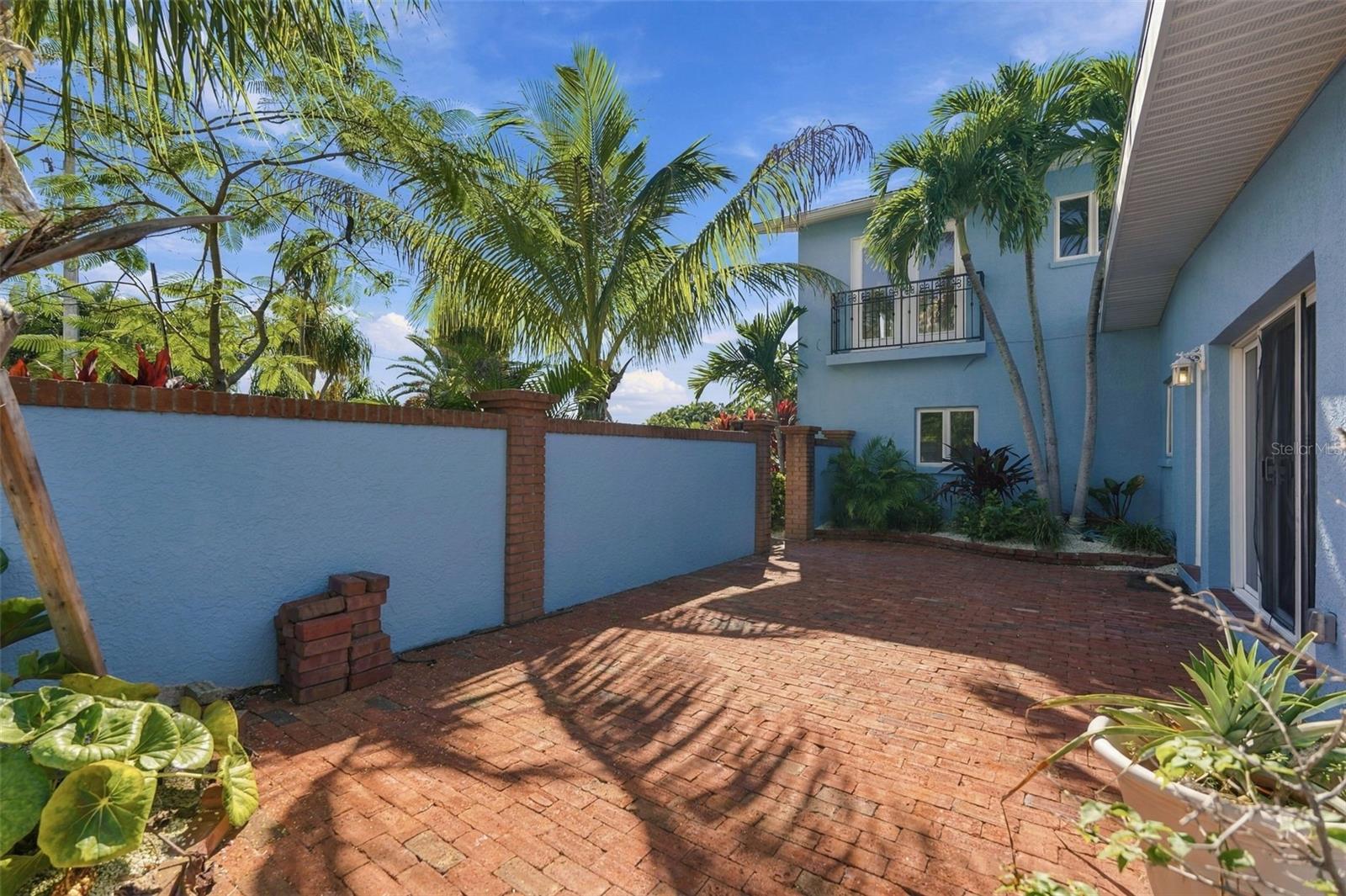 528 KEY ROYALE DR — photo 61