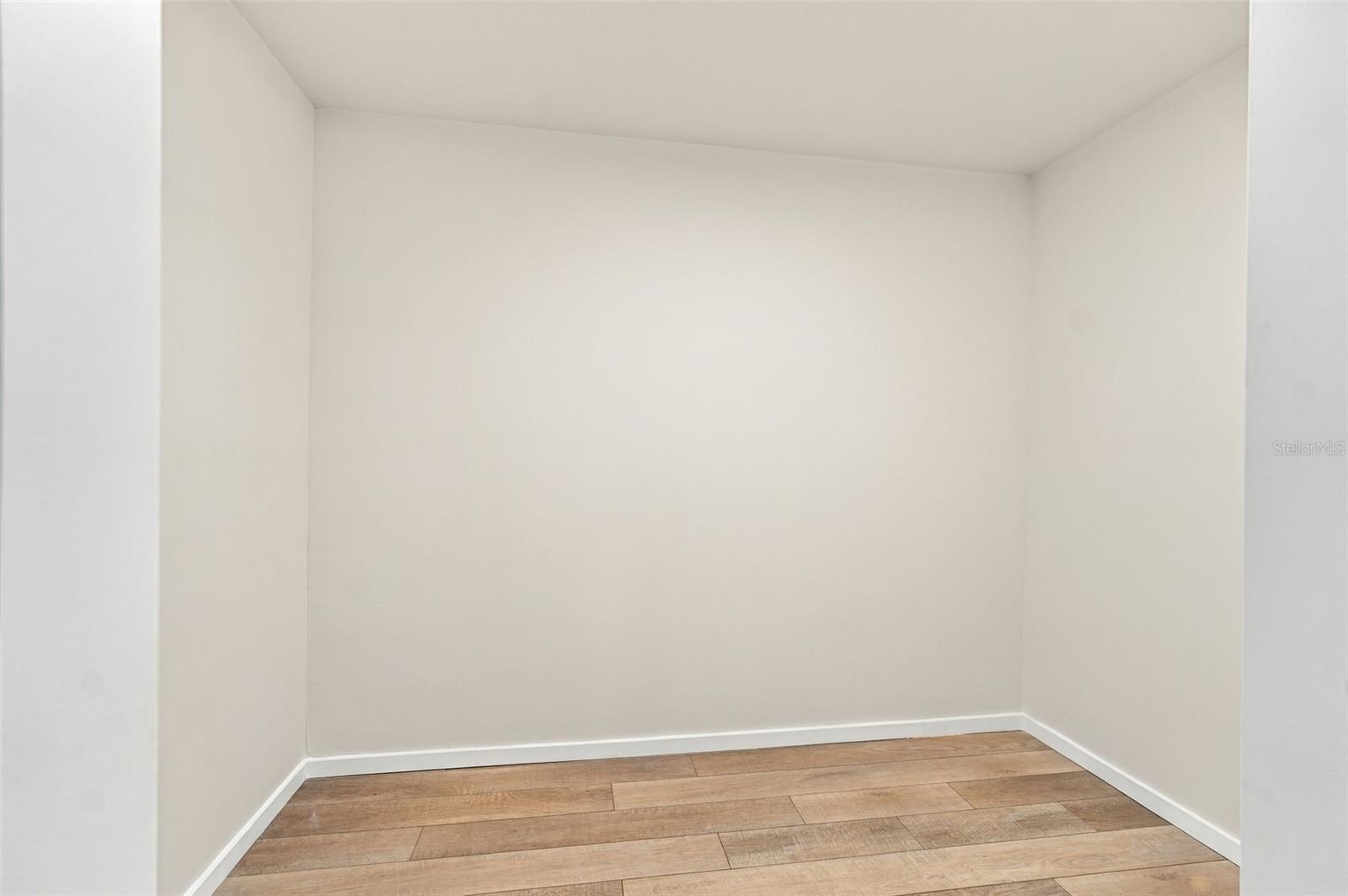 528 KEY ROYALE DR — photo 38
