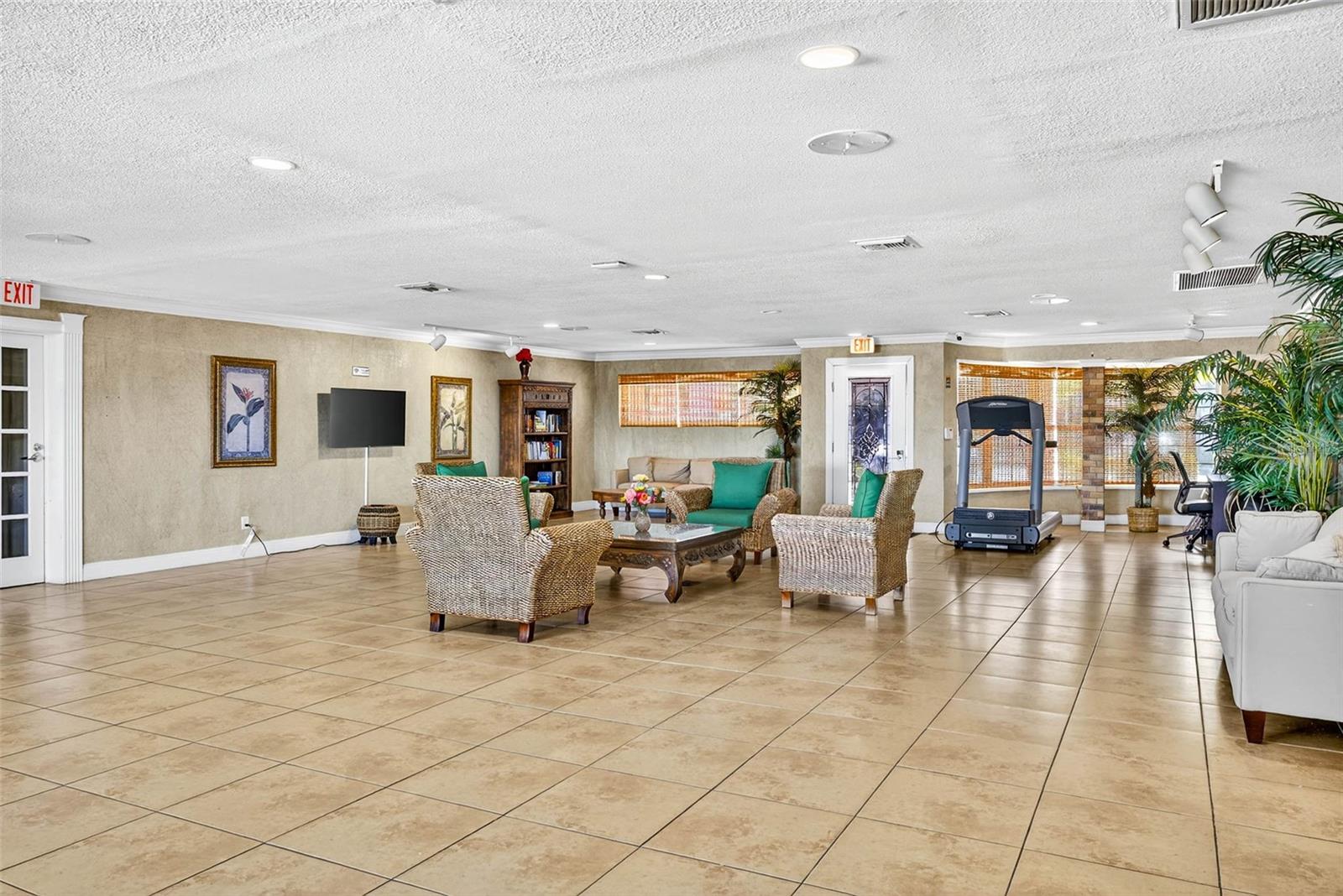 2555 CEDAR CYPRESS CT #2555 — photo 38