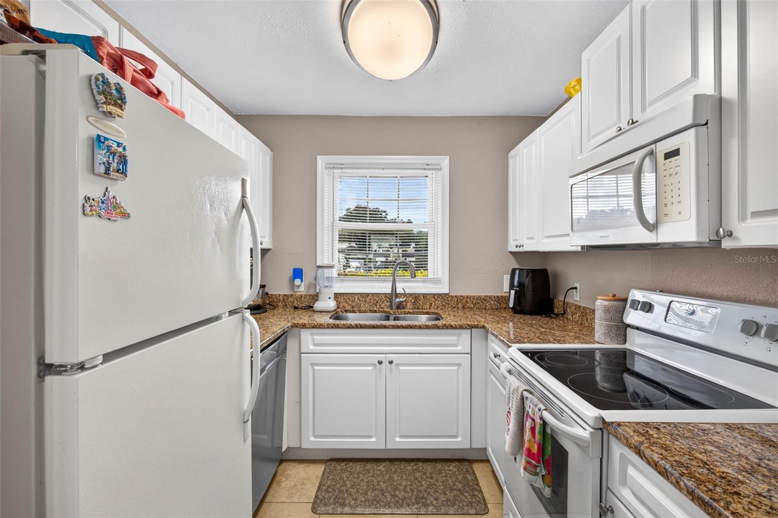2555 CEDAR CYPRESS CT #2555 — photo 7