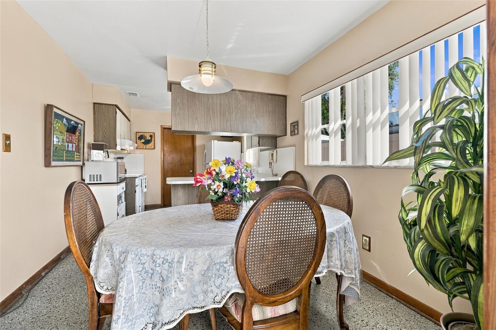 3409 W BRADDOCK ST — photo 10