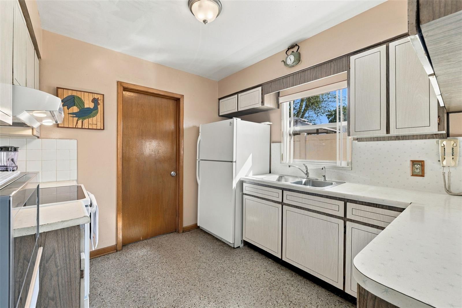 3409 W BRADDOCK ST — photo 12