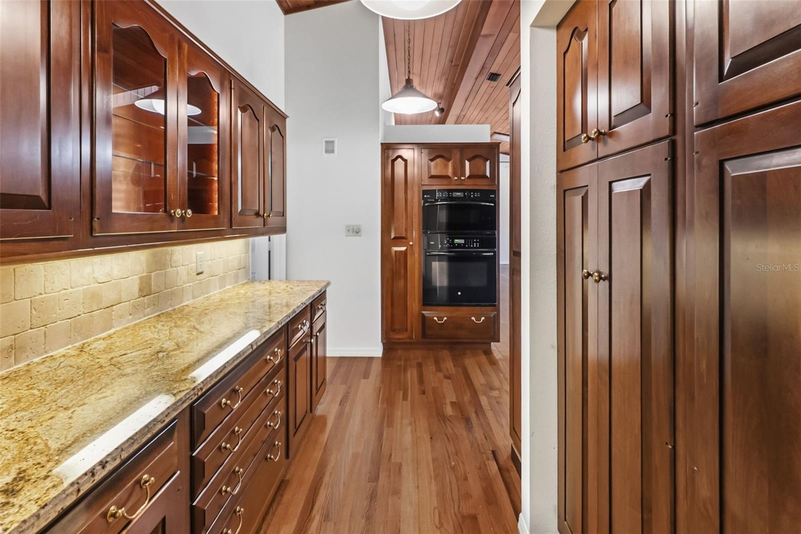 5122 KESTRAL PARK S — photo 22