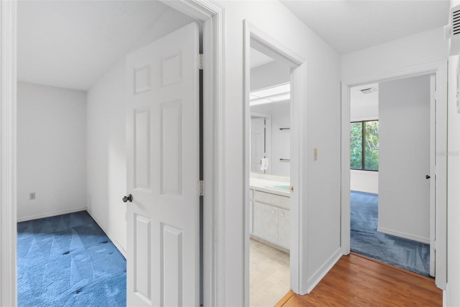 5122 KESTRAL PARK S — photo 24