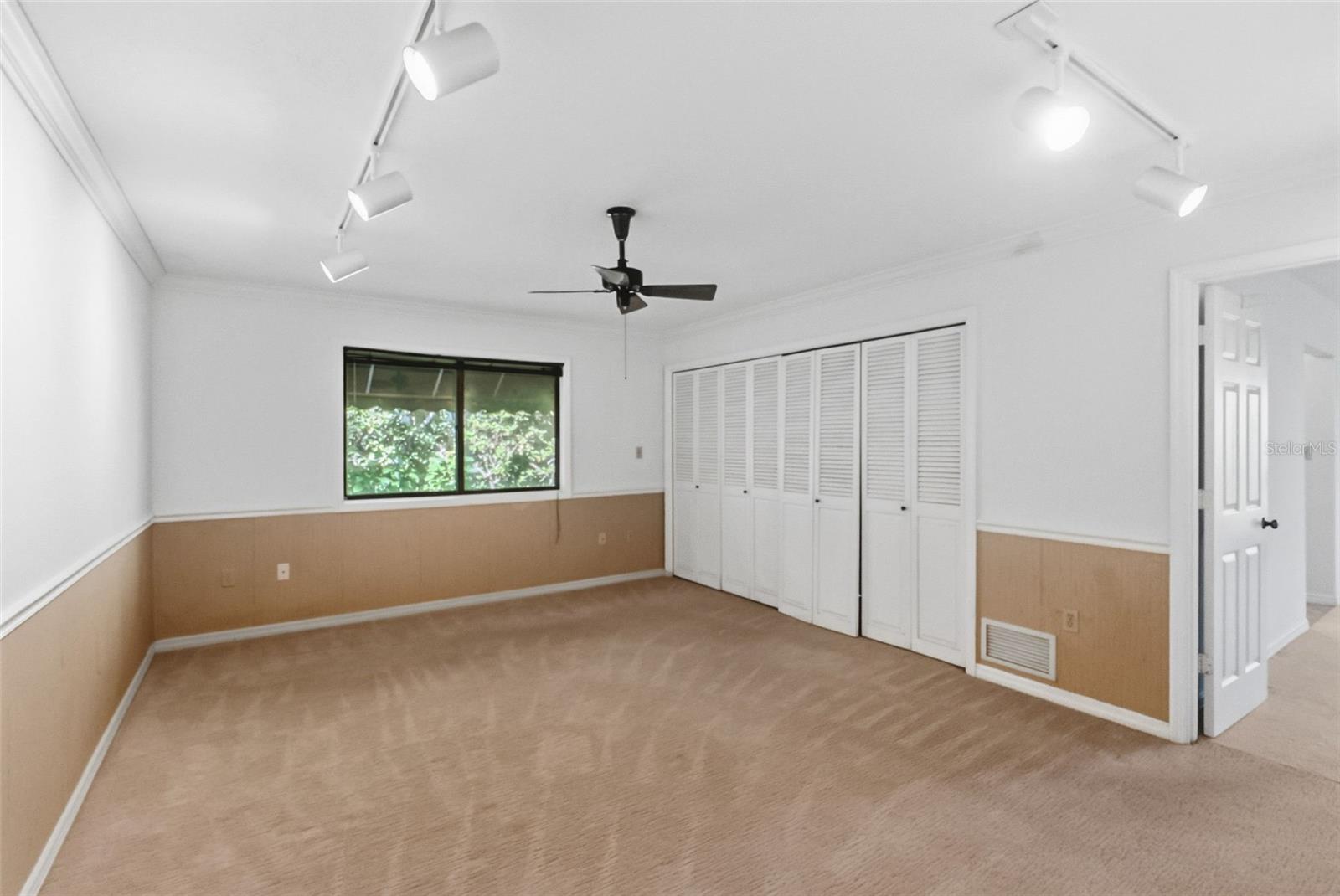 5122 KESTRAL PARK S — photo 28
