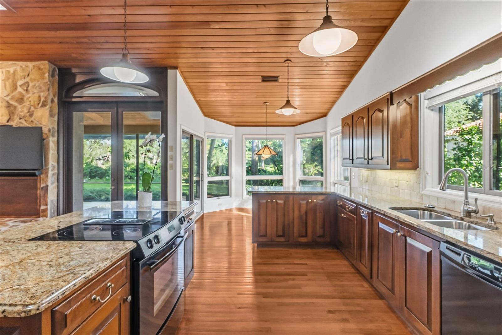 5122 KESTRAL PARK S — photo 11
