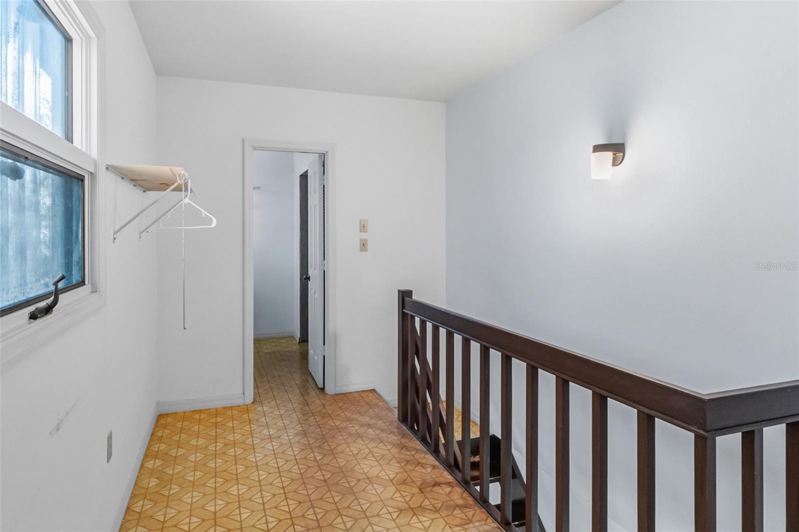5122 KESTRAL PARK S — photo 37