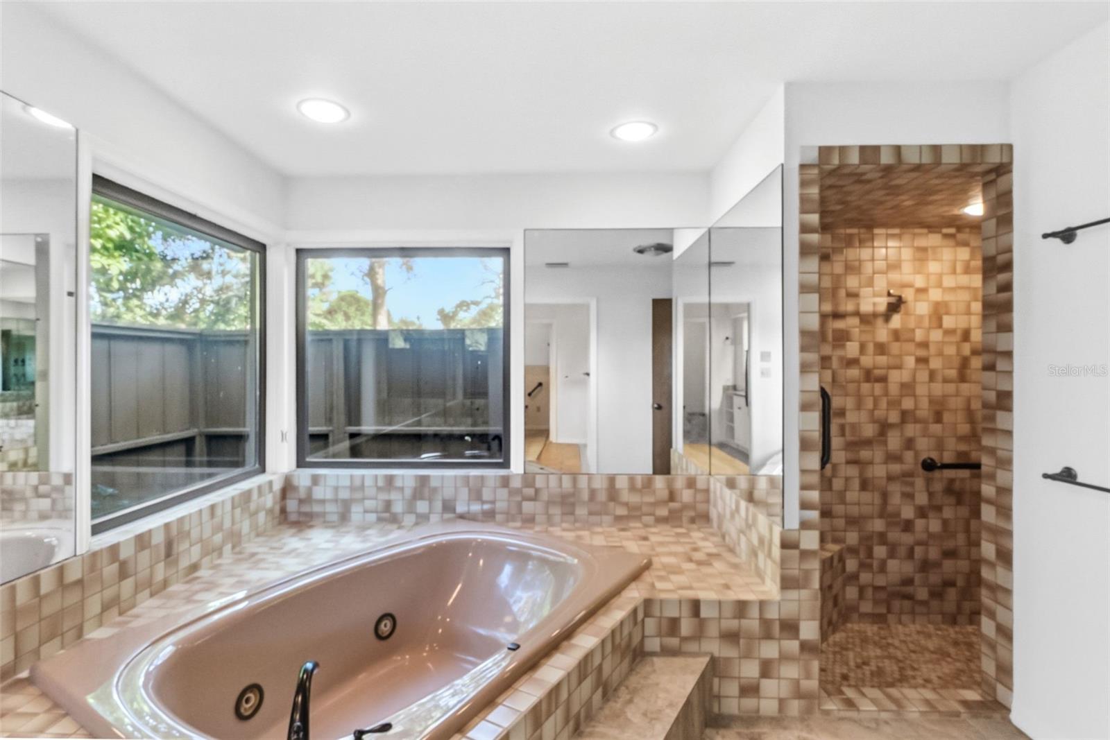 5122 KESTRAL PARK S — photo 34