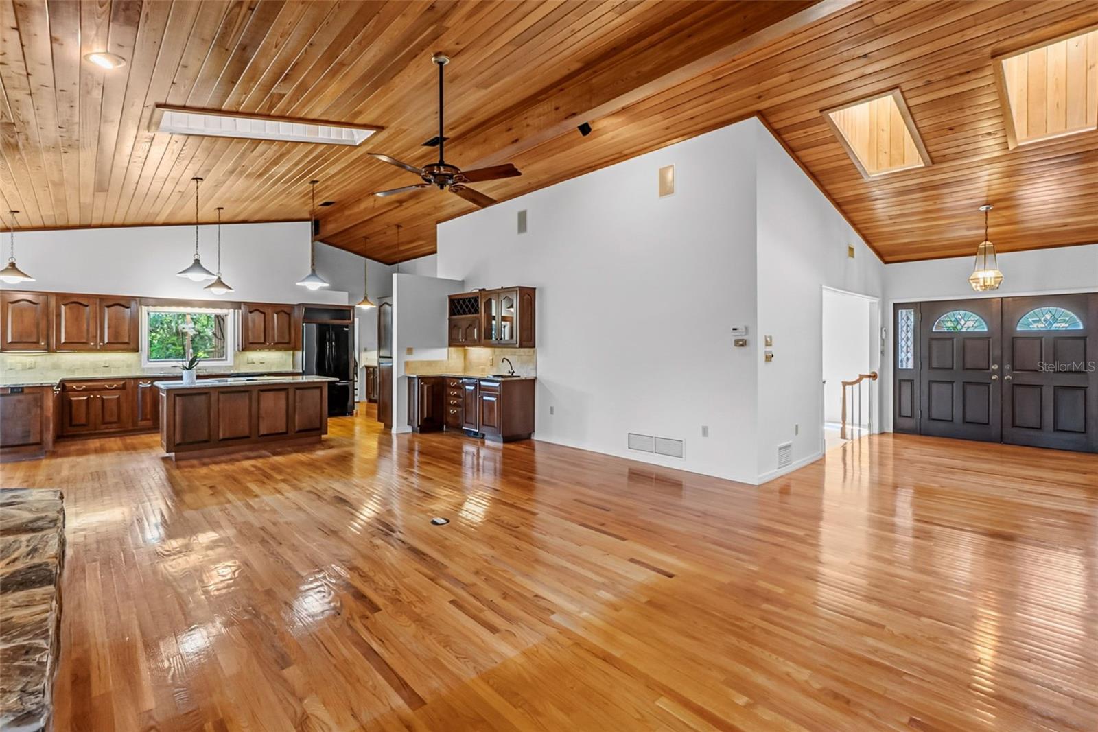 5122 KESTRAL PARK S — photo 8