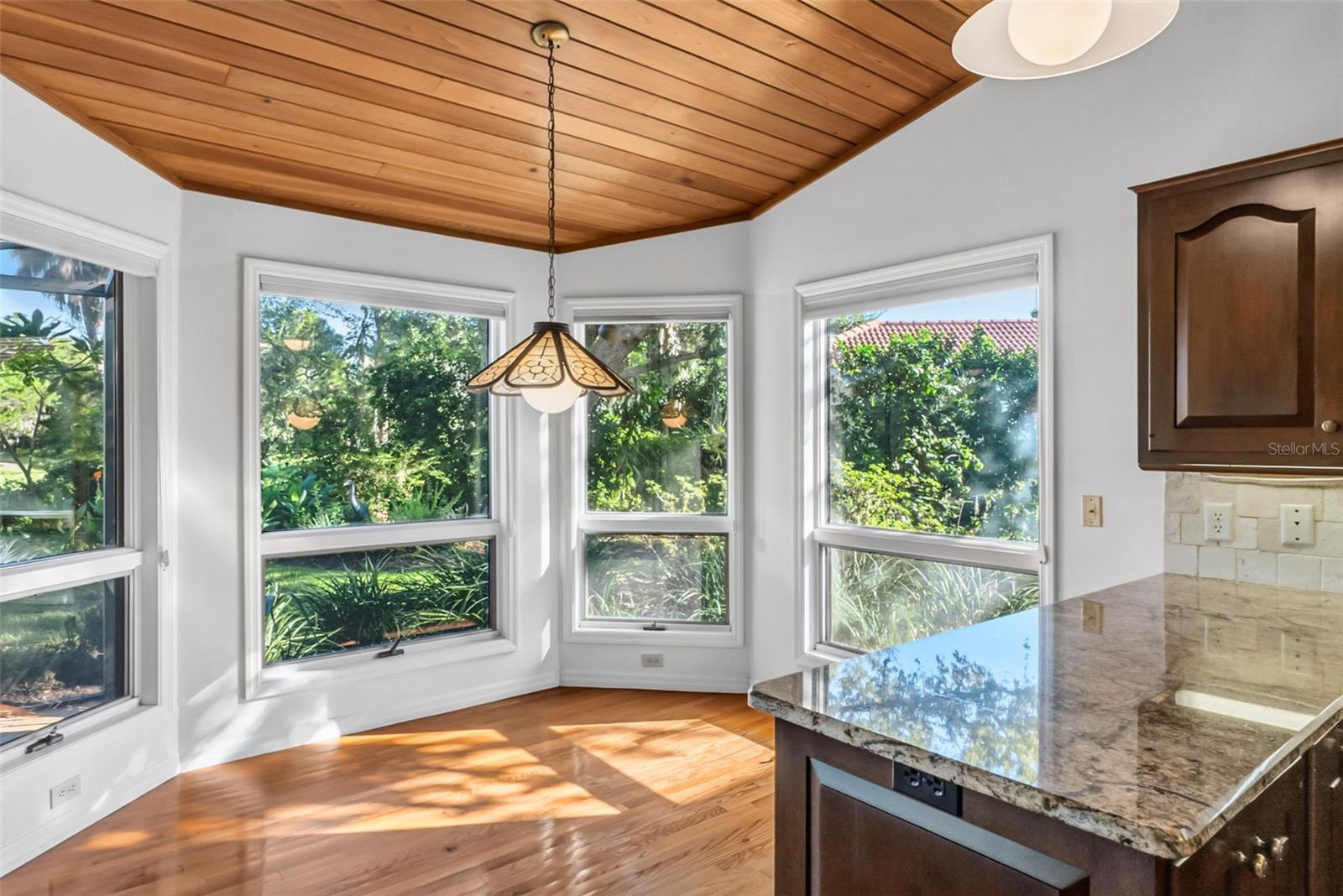 5122 KESTRAL PARK S — photo 17