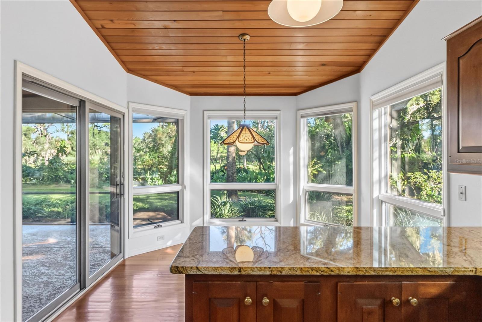 5122 KESTRAL PARK S — photo 18