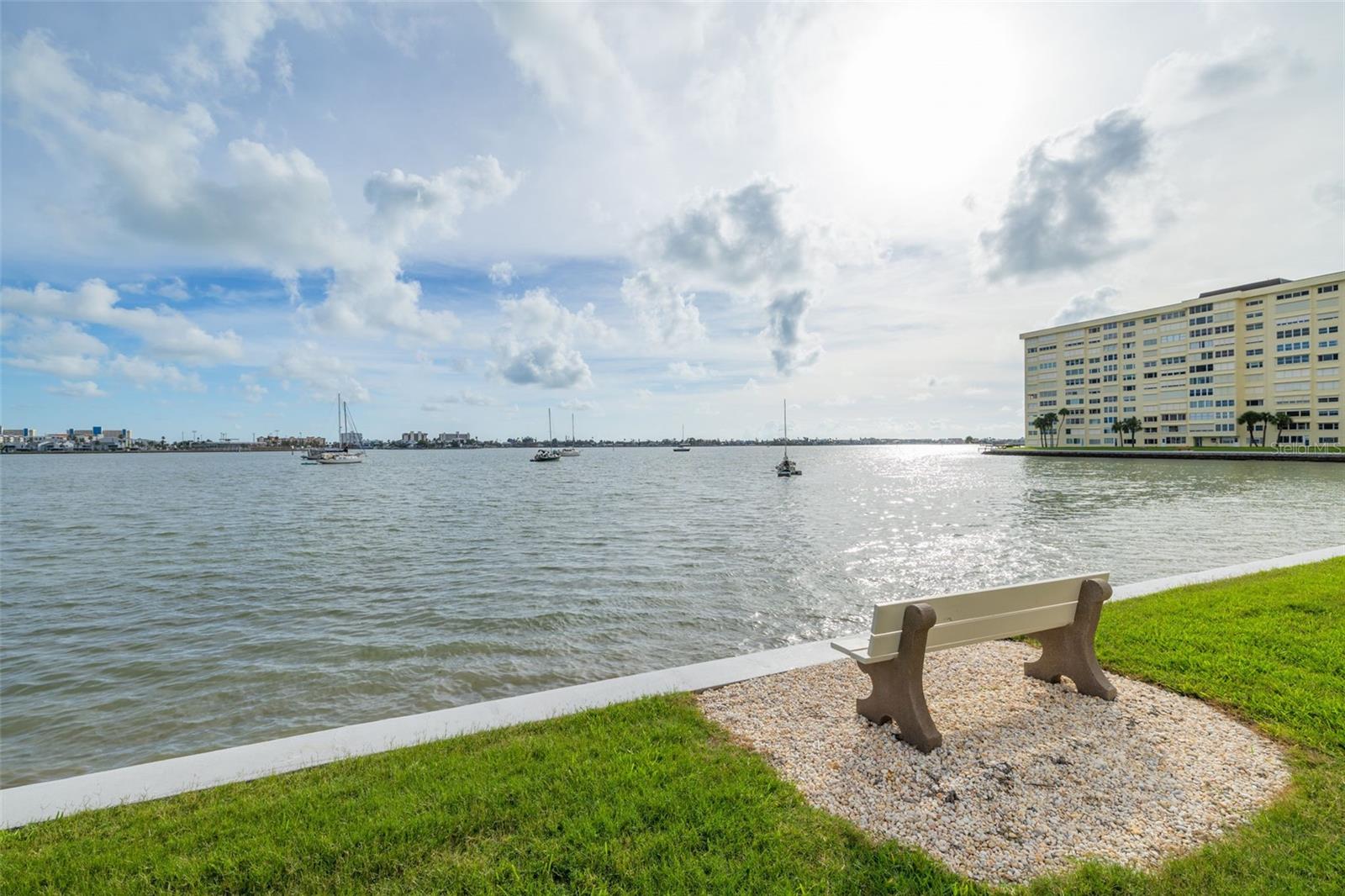 4525 COVE CIR #1002 — photo 40