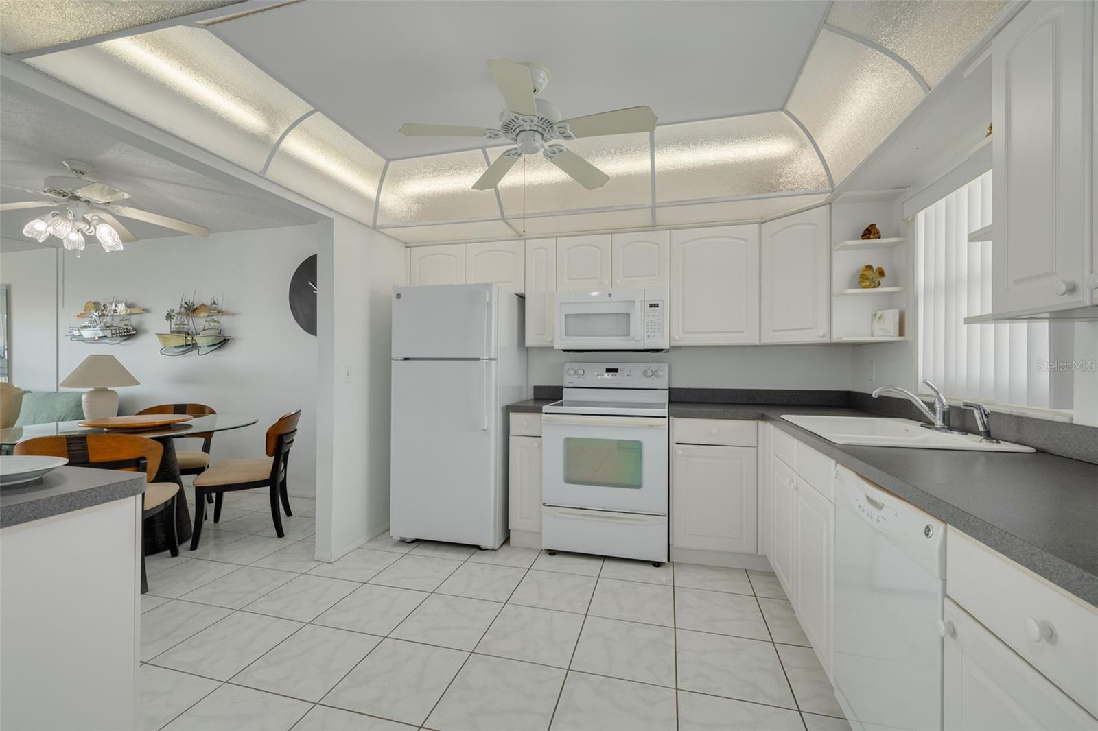 4525 COVE CIR #1002 — photo 11