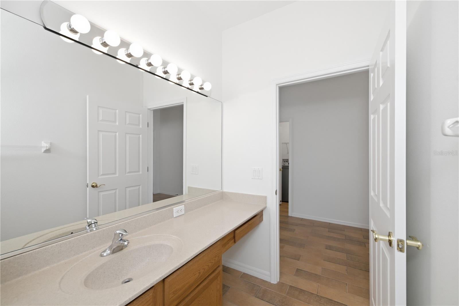 8013 STIRLING FALLS CIR — photo 20