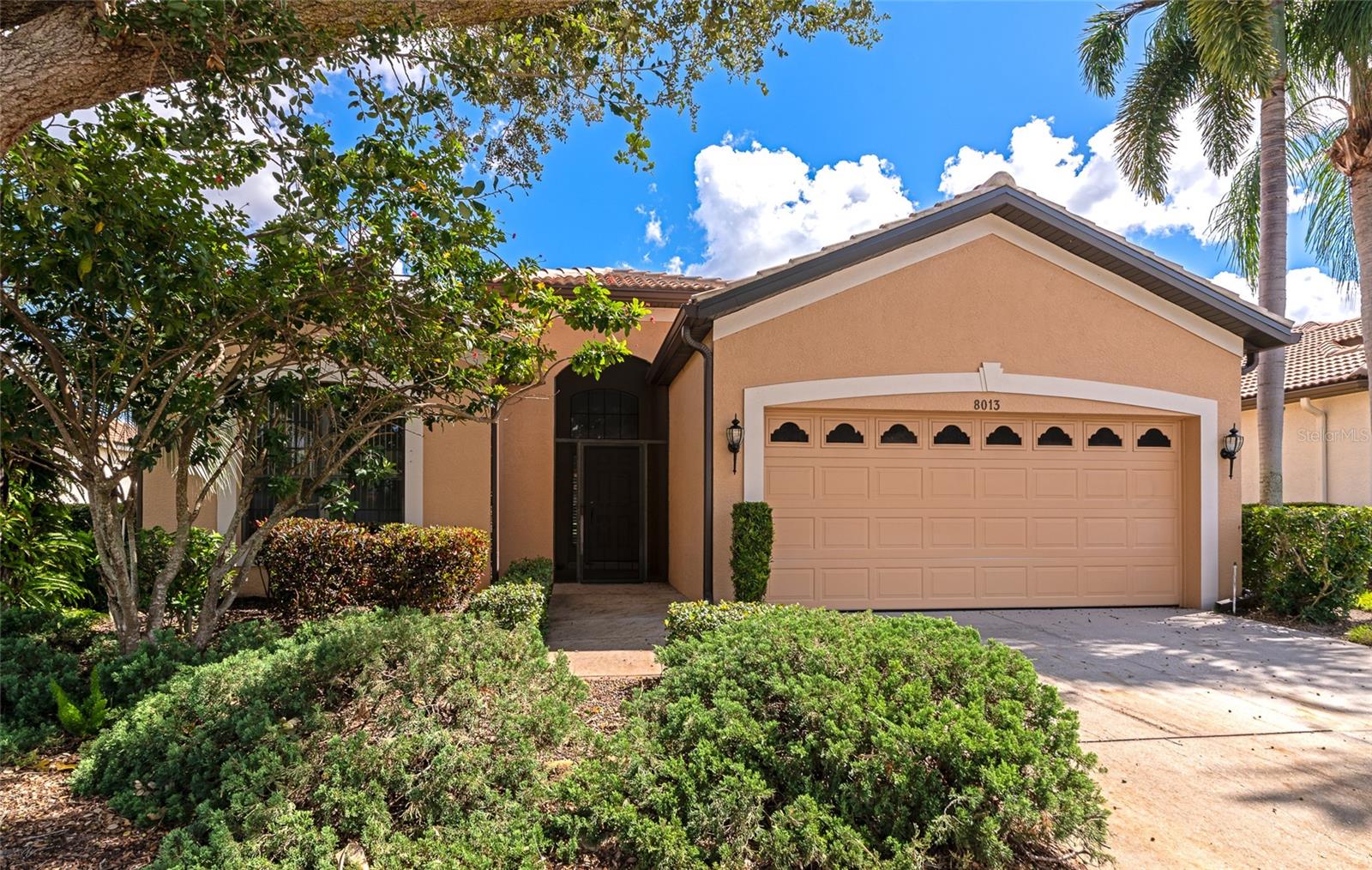 8013 STIRLING FALLS CIR — photo 4