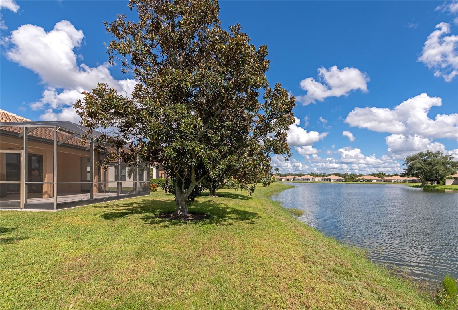 8013 STIRLING FALLS CIR — photo 42